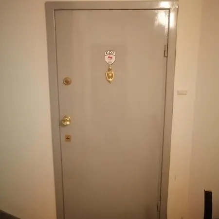 комфортен апартамент, безплатно гараж! Apartment Sofia