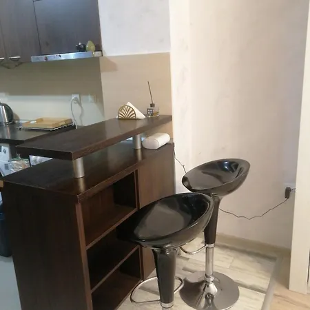 Apartament комфортен апартамент, безплатно гараж! *