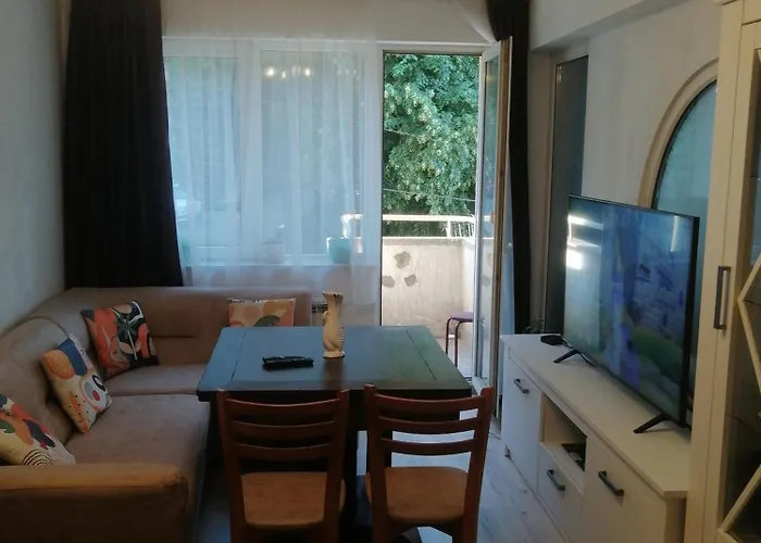 Apartament комфортен апартамент, безплатно гараж! Sofia