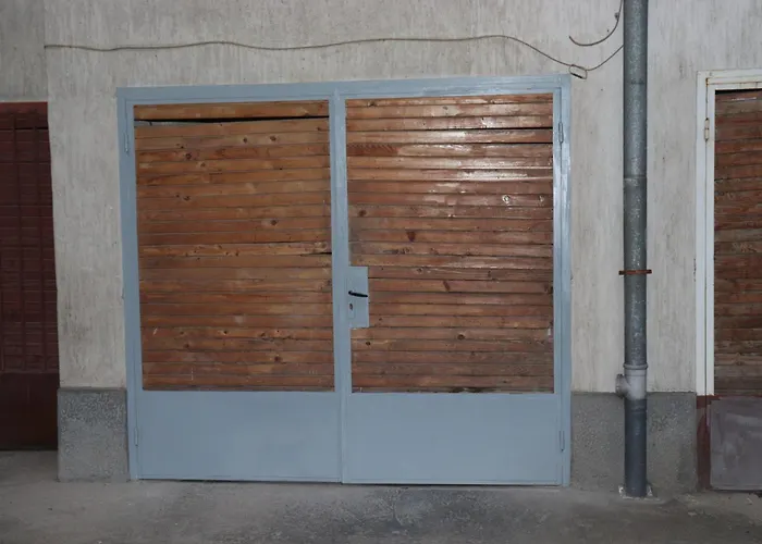 комфортен апартамент, безплатно гараж! Apartament