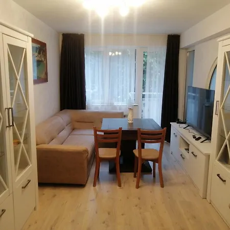 комфортен апартамент, безплатно гараж! Apartment